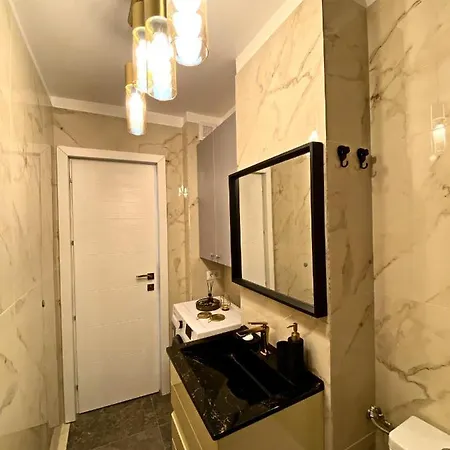 Lovely In The Center Of Apartment Bukarest